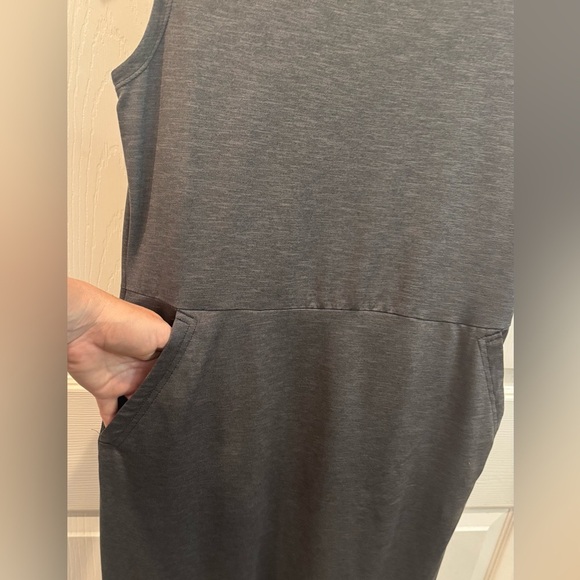 Columbia Charcoal Gray Omni Wick Sleeveless Outdoor Dress Size Medium - Picture 4 of 8